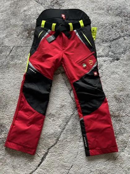 E. S. Forst-Schnittschutz-Bundhose, KWF