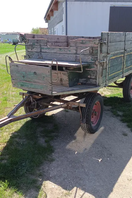 Verkaufe Gummiwagen