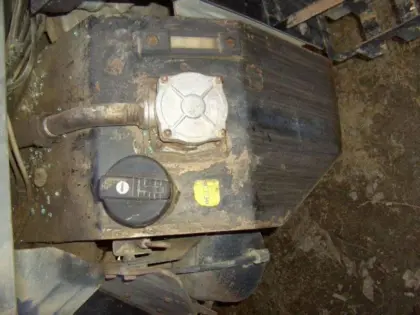 JCB Fastrac Tank, Öltank