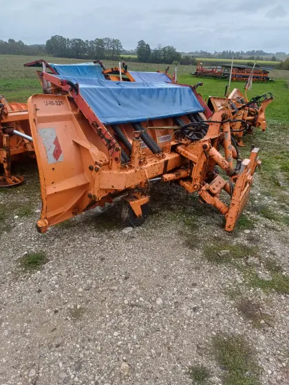 Schneepflug Hydrac Kronberger