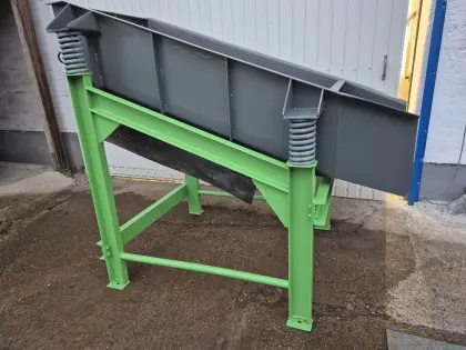Siebmaschine, Vibrationssieb, Erde, Sand, Kompost