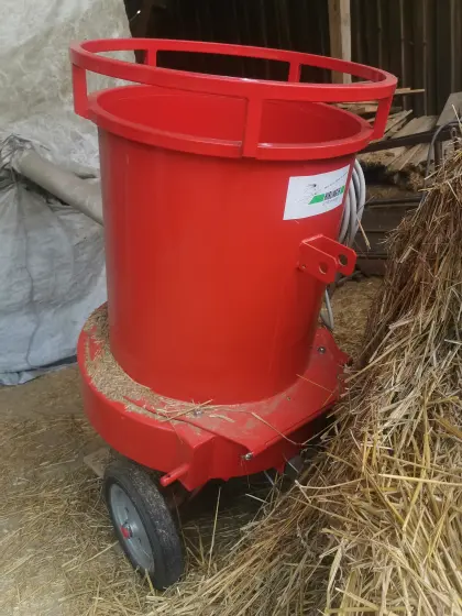 Hirlinger Strohhexe, Strohmühle SHE10, fast neu.