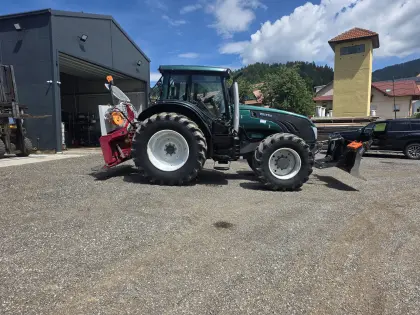 Valtra T153Hi Twin Track komplett mit Winde