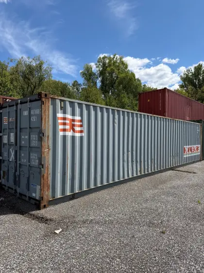 40 Fuß Seecontainer, Länge 12,20 m, wind- und wasserdicht