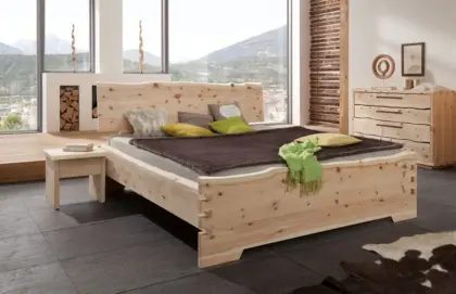 Schlafzimmer aus Zirbe