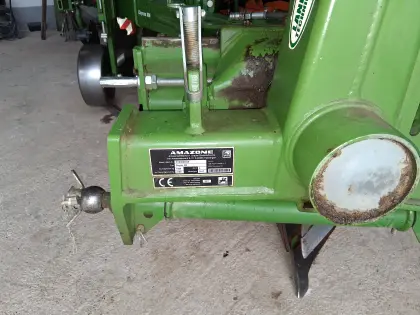 Pflug Amazone XM 1050