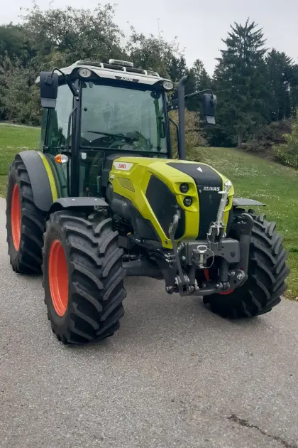 Claas Axos 240