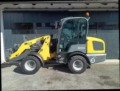 Weidemann 1880, Wacker Neuson WL32
