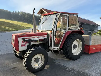 Traktor Lindner 1600