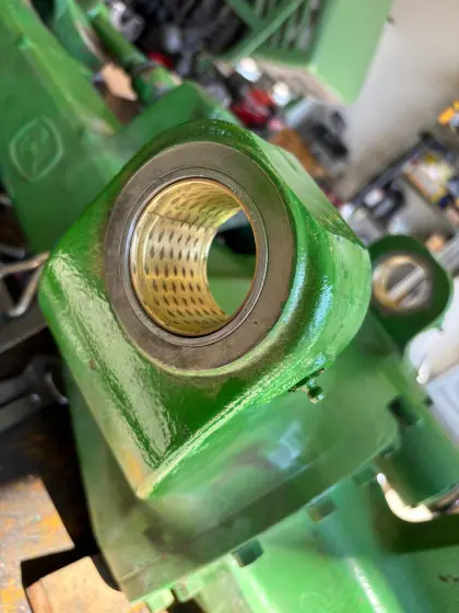 John Deere Vorderachse Reparatur, Lagersitzreparatur