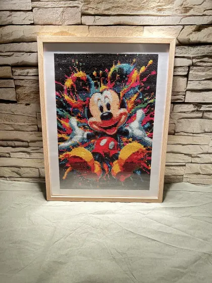 Diverse Diamond-Painting-Bilder