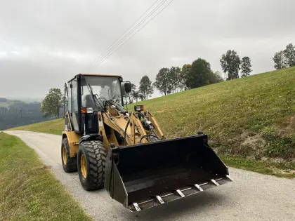 Cat 906