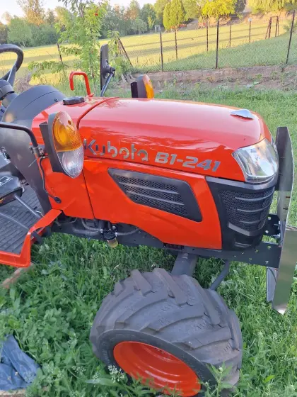 Kubota B1-241