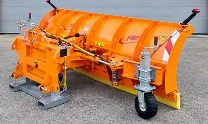 Schneeräumschild 3,0 m inkl. Stützräder, Transportbock Fliegl Mammut Mono