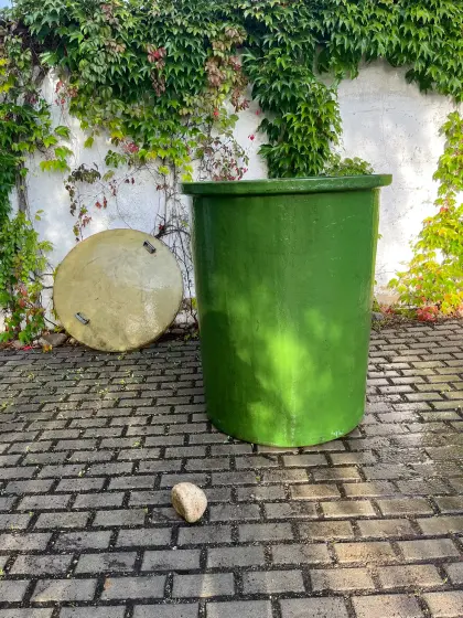 Maischefässer aus Schnapsbrennerei, 1.570 l mit Deckel