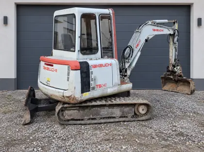 Bagger Takeuchi TB035 TB035