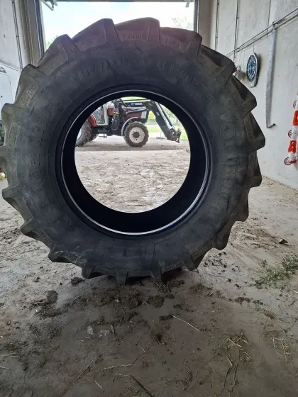 Reifen 480/70/30