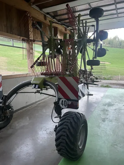 Claas Liner Trend Schwader