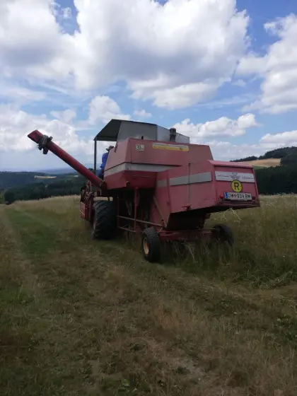 Mähdrescher MF187