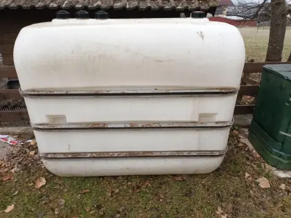 Diesel-Heizöl-Tank