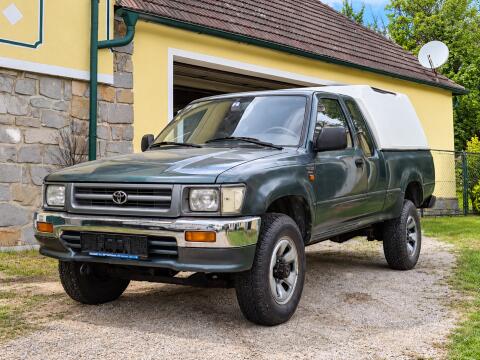 Toyota Hilux 2,4 Diesel 4WD, Erstbesitz 99.965 km, unfallfrei