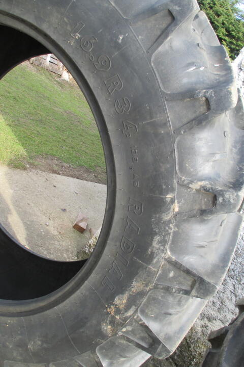 1 KLEBER Traktorreifen 16.9 R34 (420/85 R34)