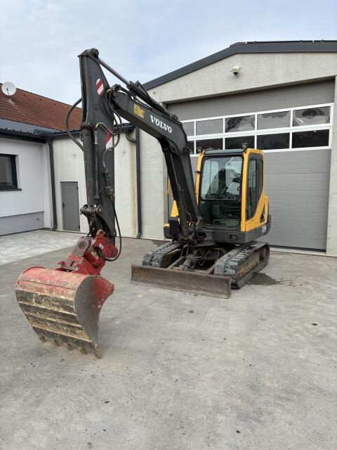 Volvo EC55