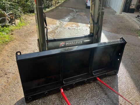 Frontlader Mailleux mit Gabel MX 120