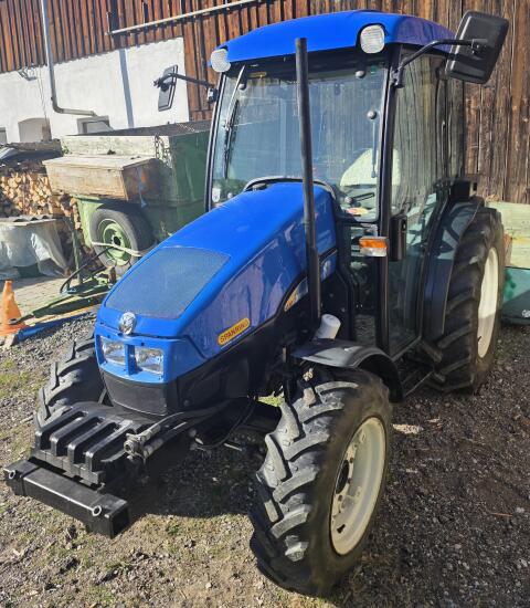 New Holland D3030