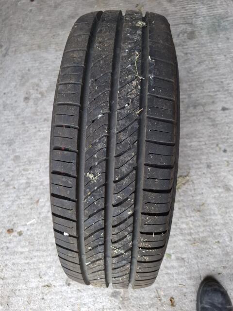 Neue Winterräder inkl. Felge 195/70 R15C