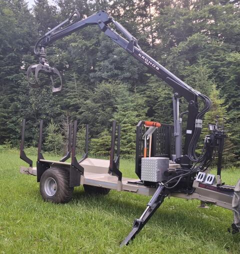 Rückewagen mit Kronos Kran, Kronos 365