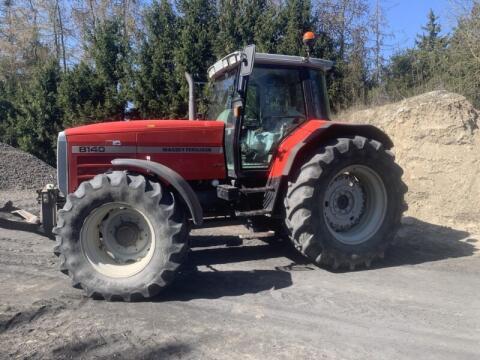 Massey Ferguson mit 163 PS, 8140