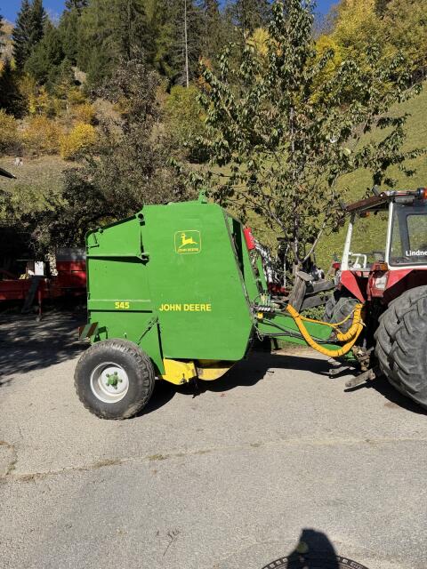 John Deere 545 Rundballenpresse