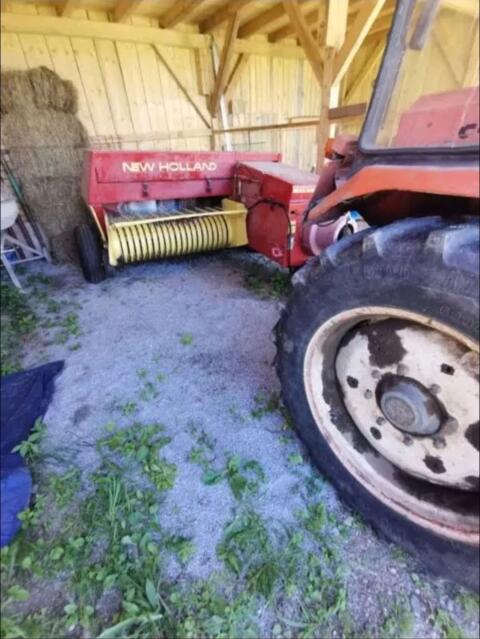 Quaderballenpresse New Holland 370