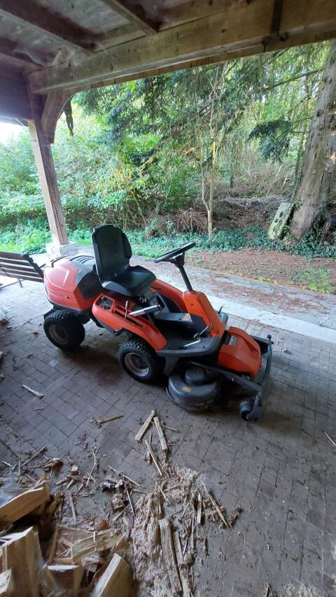 Husqvarna Rider 320AWD