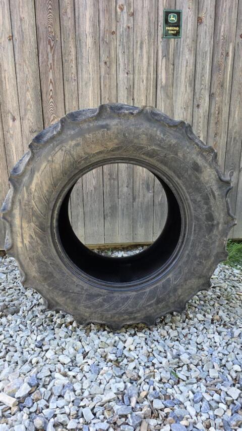 2× Mitas Traktor-Reifen 440/65R24