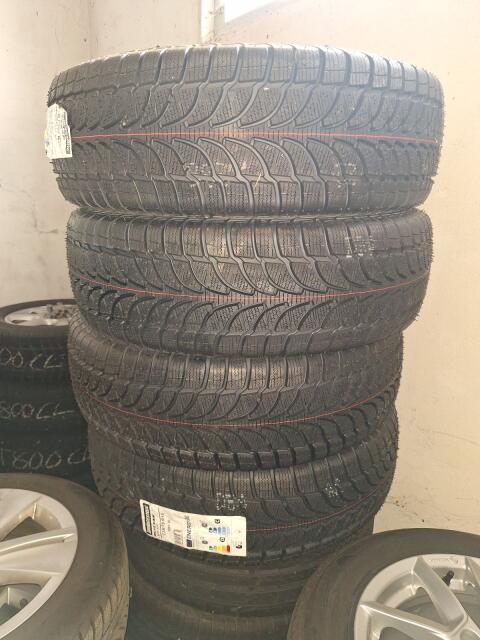 Winterreifen Bridgestone Blizzak LM-80 EVO