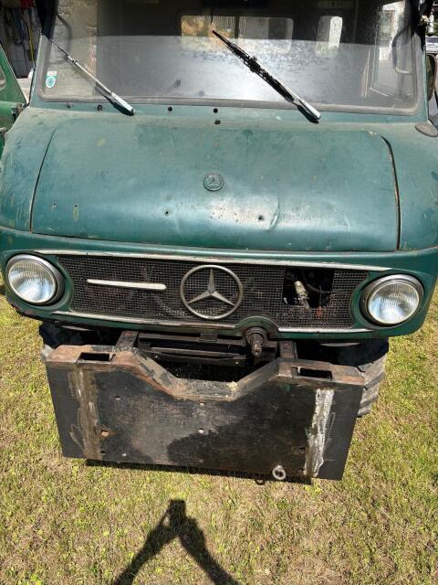 Unimog 411