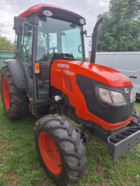 Kubota M 9540 Weinbau-Plantagentraktor Kubota M9540