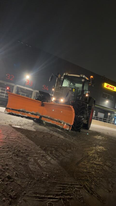 Suche Fahrer für Winterdienst.