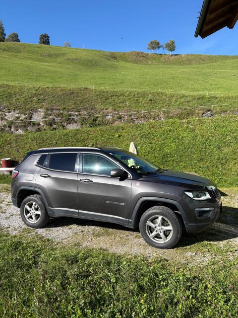 Verkaufe Jeep Compass