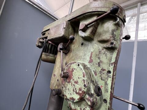 Ständerbohrmaschine