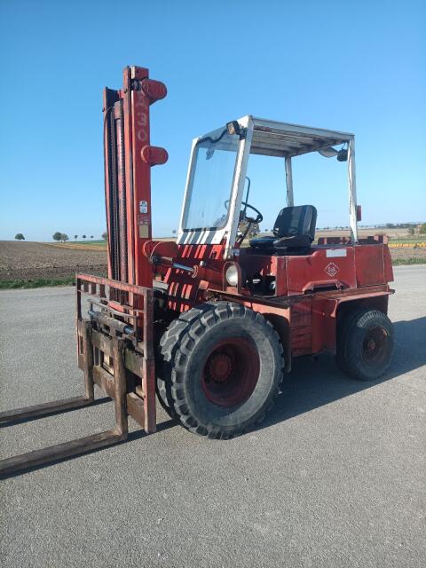 Geländestapler O&K A30