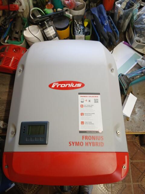 Fronius Symo Hybrid Wechselrichter