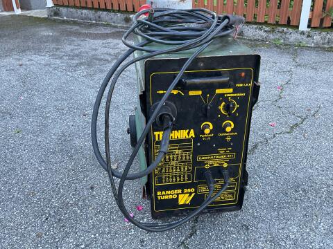 Schutzgas plus Elektroschweißen in einem, Technika Ranger 250 Turbo