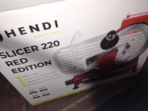 Neue Wurstmaschine