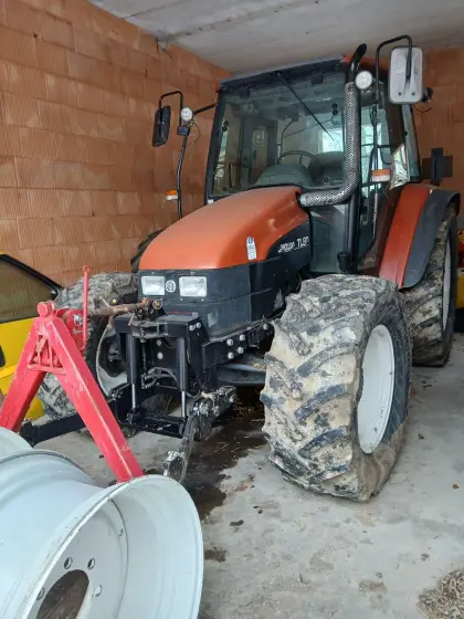 Suche New Holland L und TL