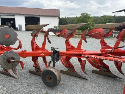 Multimaster 110 Kuhn Pflug