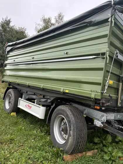 Verkaufe Fliegl Zweiachs Dreiseitenkipper DK 180