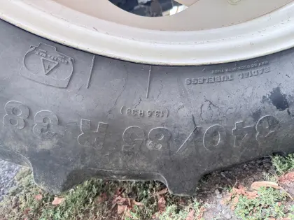 Reifen 340/85 R38 (16.9 R38)